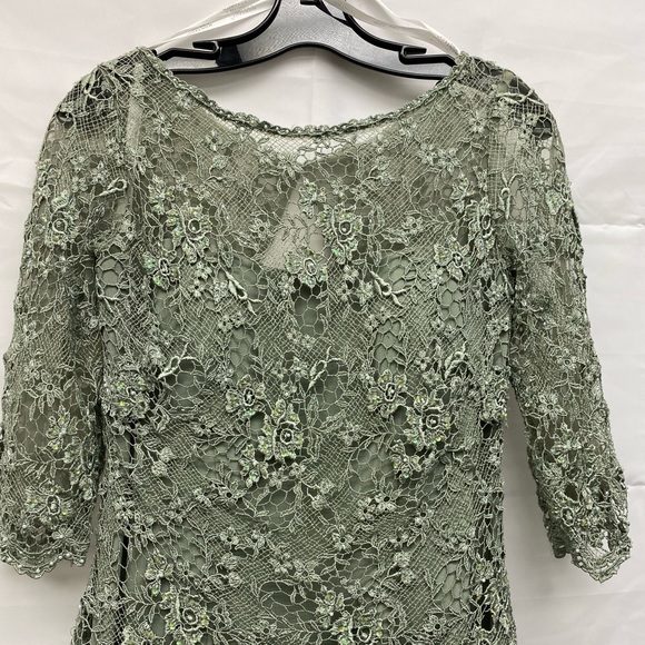 Montage by MonCheri 3/4 length silky crepe gown - Picture 9 of 13